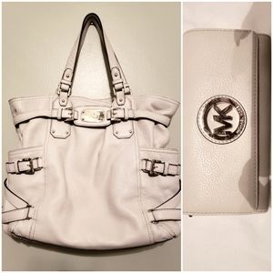 Michael Kors, Off White Leather Purse, Gold Buckles, Matching Wallet Included